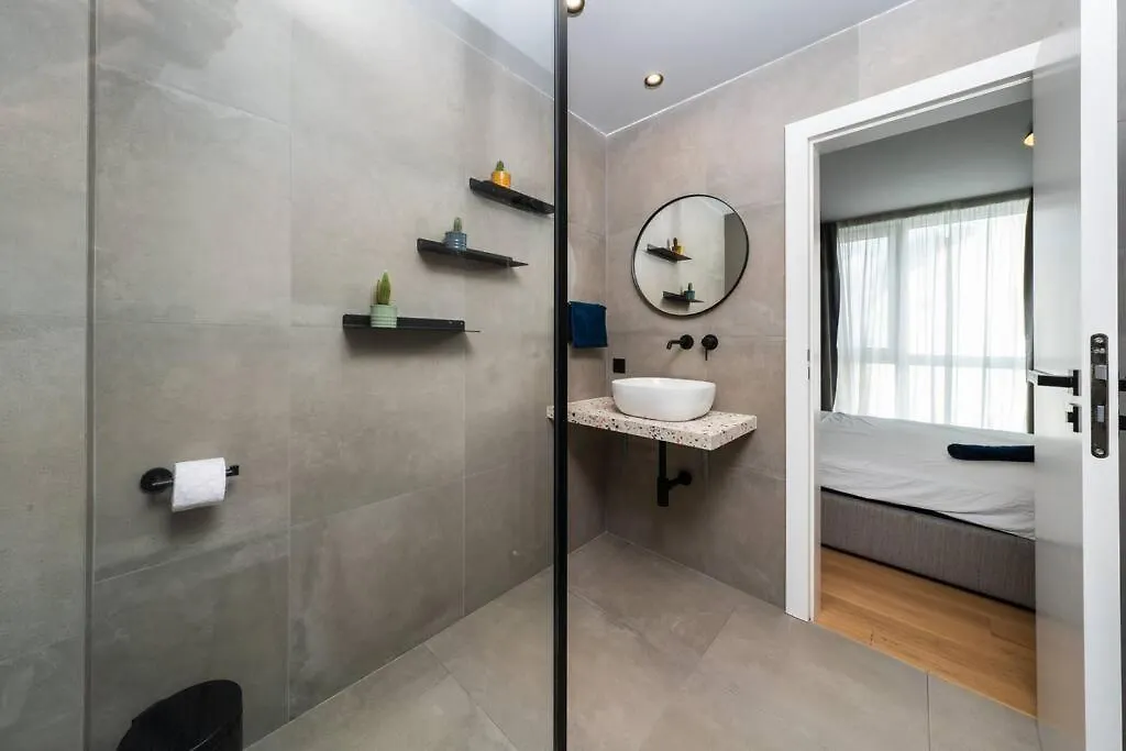 Vitosha Apartment With Parking Sofia