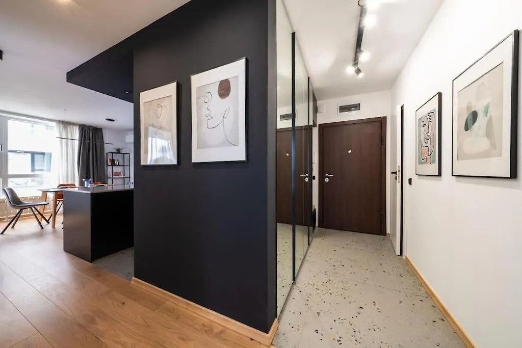 Vitosha Apartment With Parking Sofia