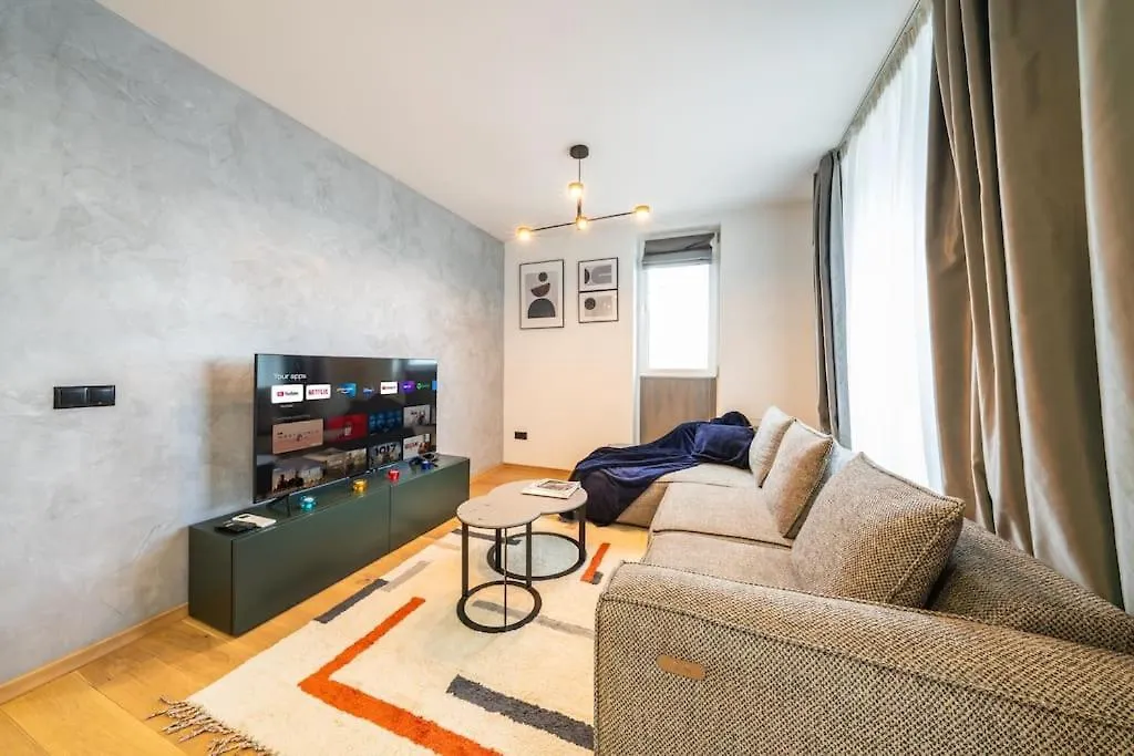 Vitosha Apartment With Parking Sofia